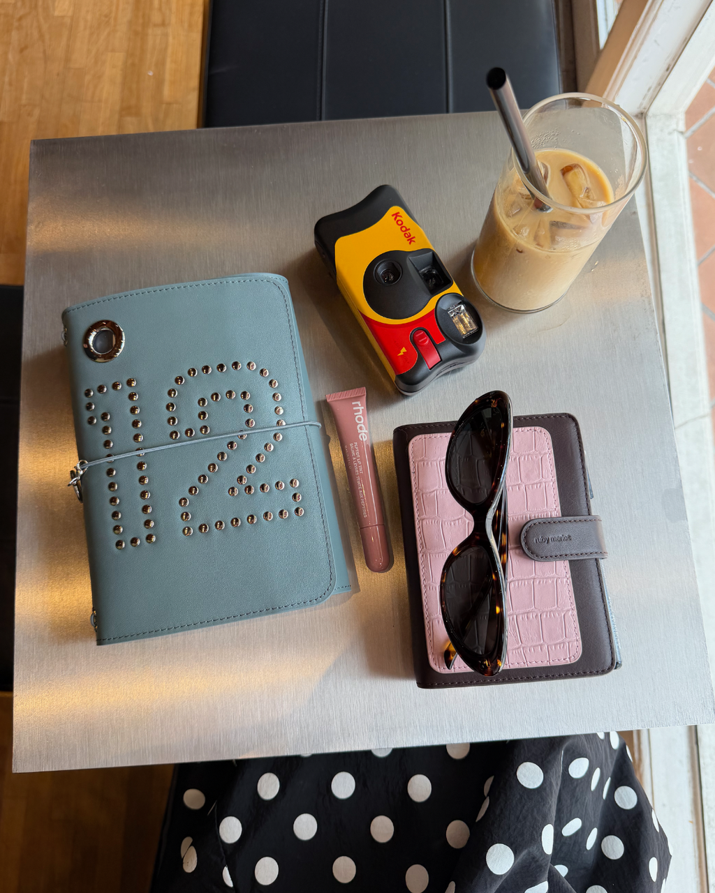 12 Journal | M – ruby merlot